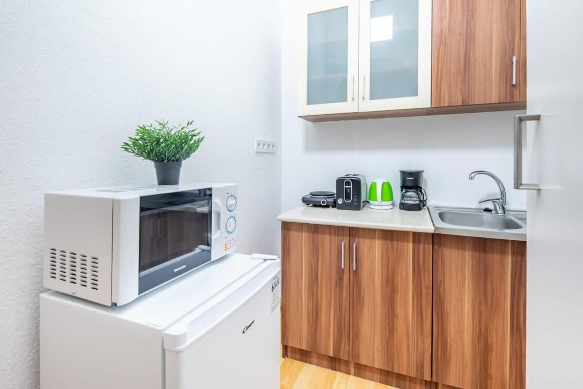 Very Central Convenient Flat Budapeste Exterior foto