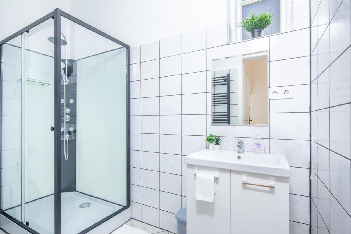 Very Central Convenient Flat Budapeste Exterior foto