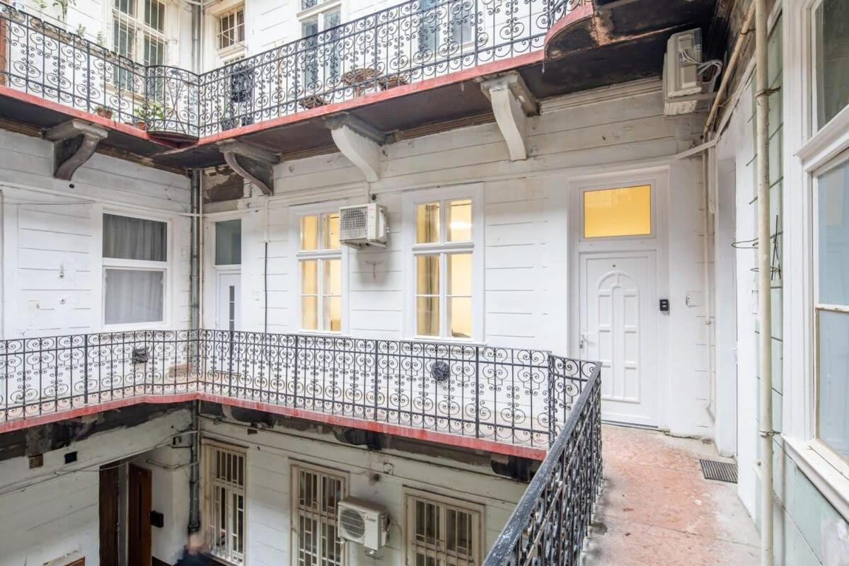 Very Central Convenient Flat Budapeste Exterior foto